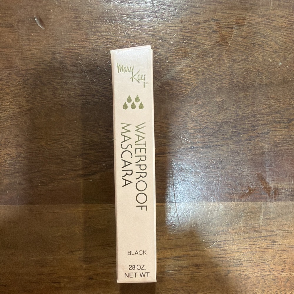 Mary Kay VINTAGE WATERPROOF BLACK MASCARA .28 oz NOS